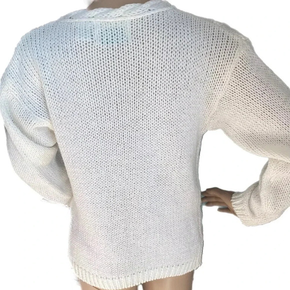 VINTAGE 80s SHENANIGANS Women’s White Sweater Hand Knitted Flower Design Small - Picture 4 of 10